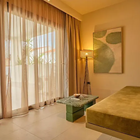 Emar Corfu Αρίλλας