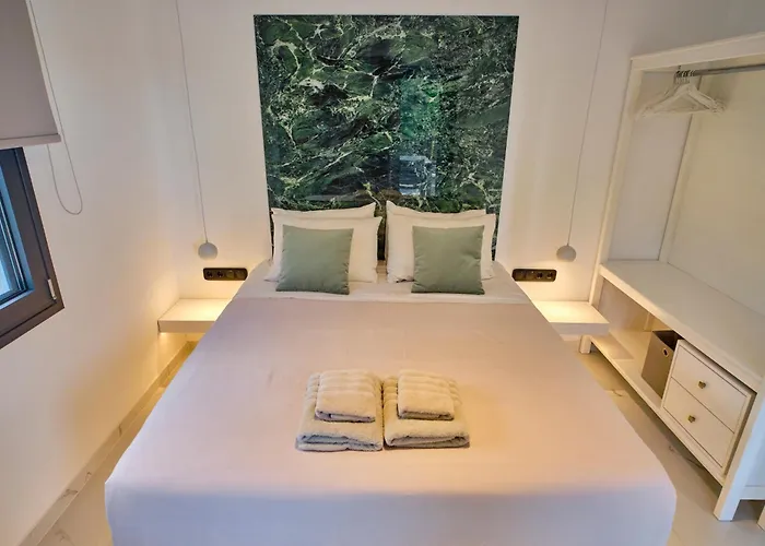 Апартаменты Emar Corfu